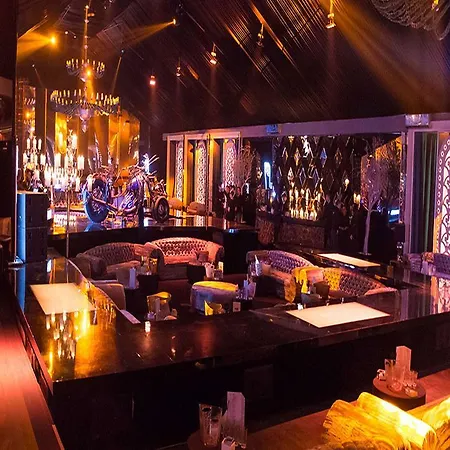 Summerland Aparthotel 4*