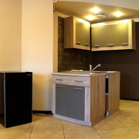 Summerland Aparthotel 4*