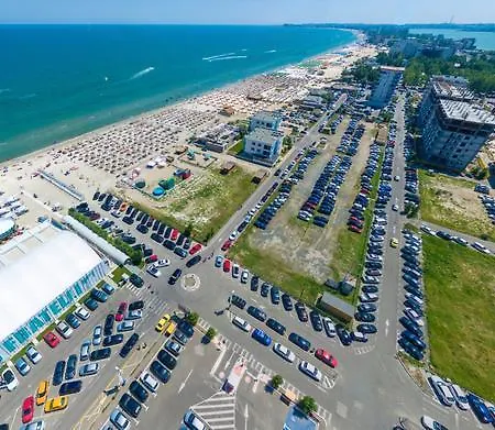 Summerland Mamaia